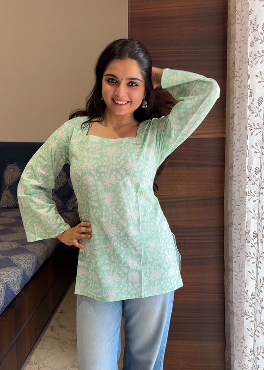 Naaz Corset Back Short Kurti
