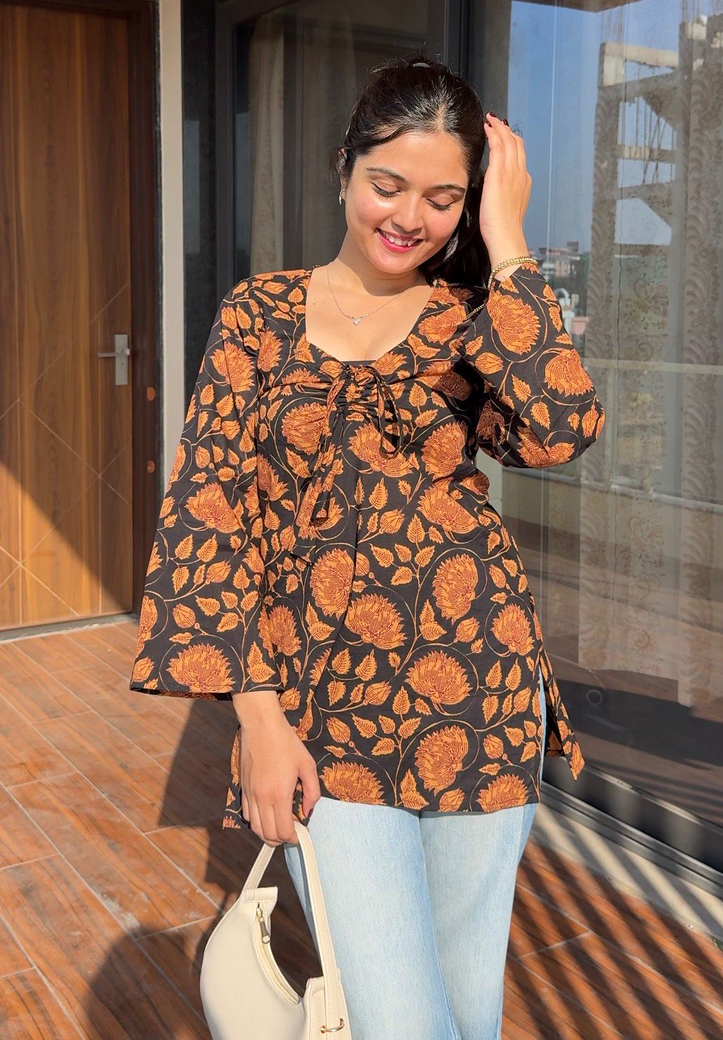 Juhi Sweetheart-neck kurti