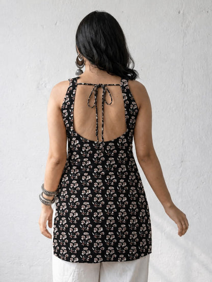 Laila Black Buti Short Kurti